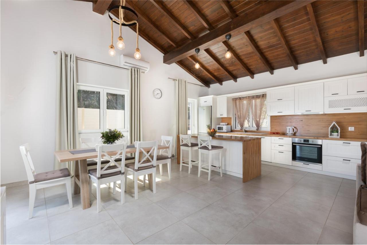 Villa Alonaki Bay Halikounas ภายนอก รูปภาพ