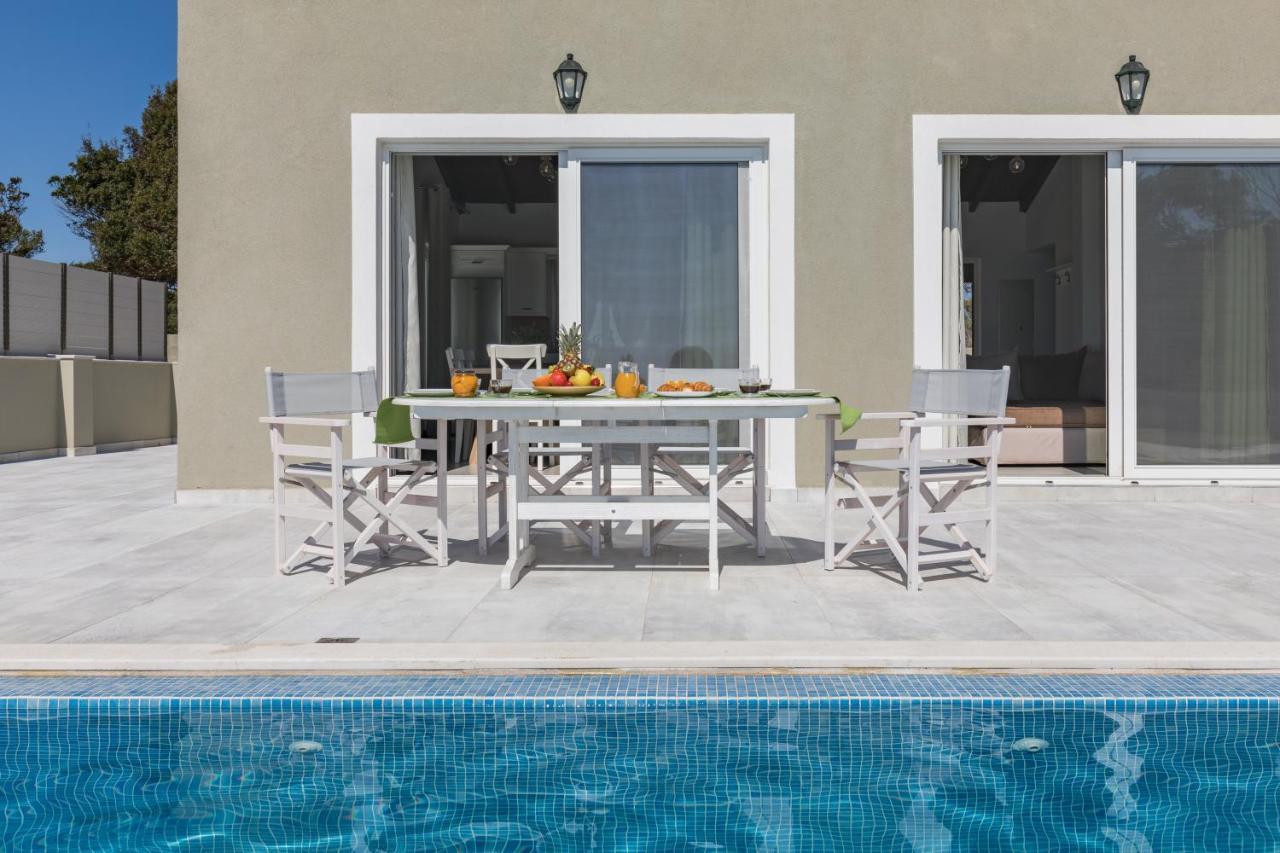 Villa Alonaki Bay Halikounas ภายนอก รูปภาพ